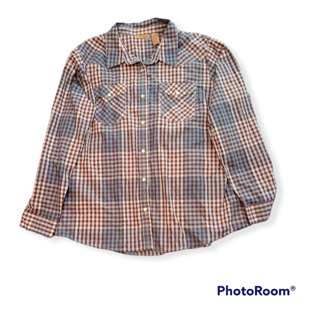 Xxl pearl snap long sleeve purple and blue Wrangler shirt.